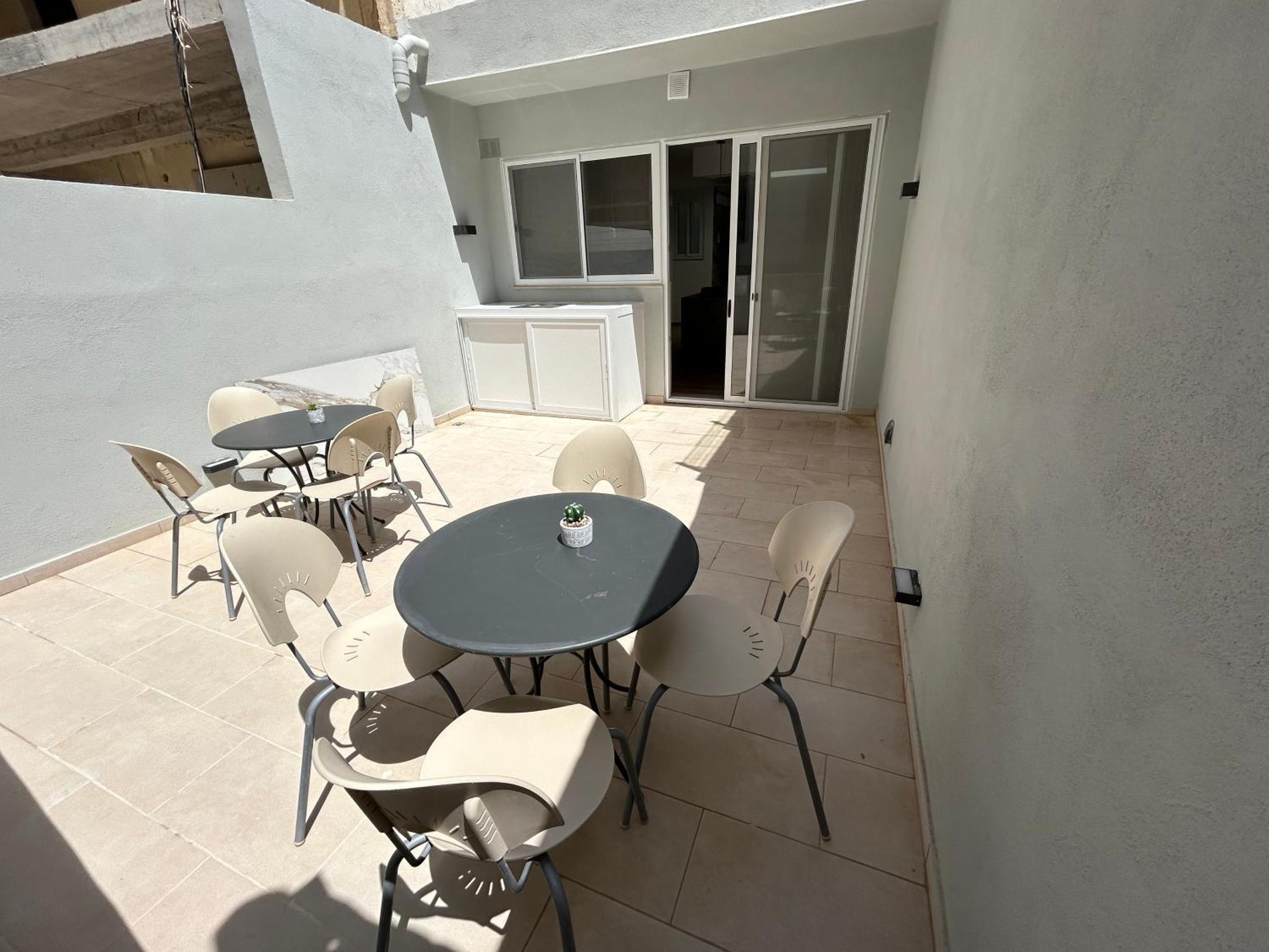 Apartament A Flat In The Heart Of Bugibba San Pawl il-Baħar Zewnętrze zdjęcie
